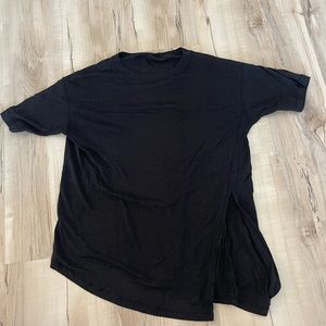 Lululemon black workout shirt with tie option - size 4